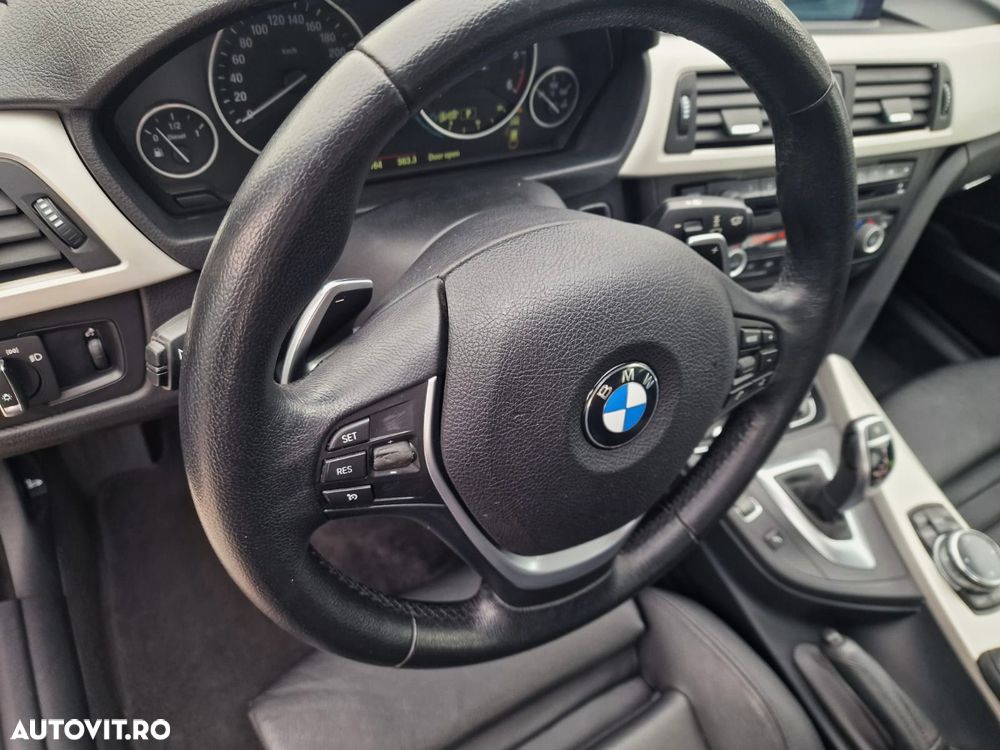 BMW Seria 3 320d xDrive Sport-Aut. Luxury Line - 24