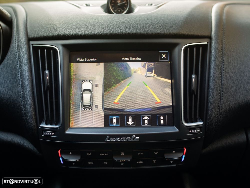 Maserati Levante 3.0 V6 - 38