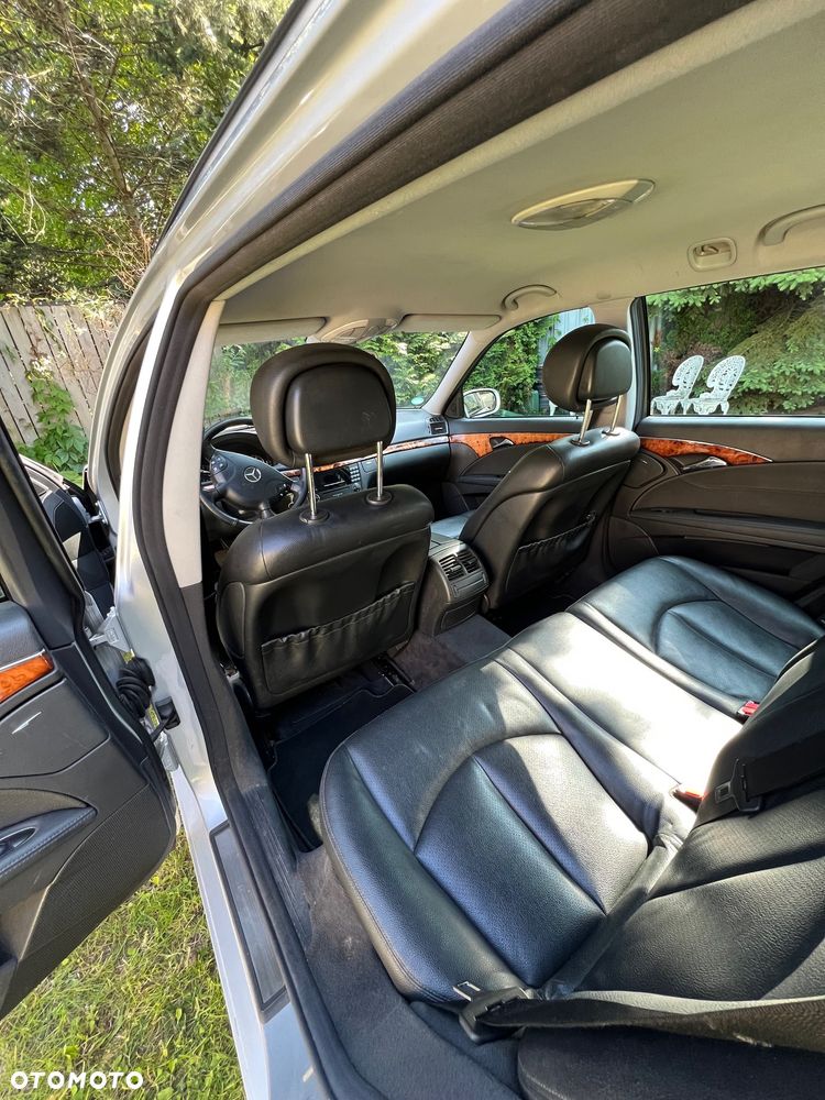 Mercedes-Benz Klasa E 220 CDI Automatik Classic DPF - 19