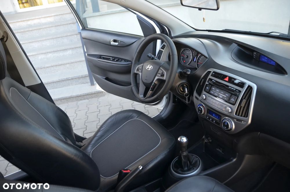 Hyundai i20 - 27