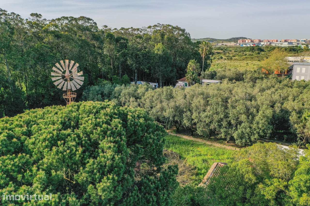 Moradia de charme T5 com Garagem e Terreno em Abrunheira, Sintra - Grande imagem: 3/57