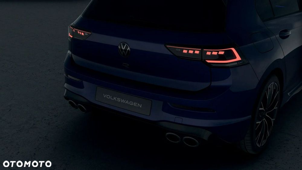 Volkswagen Golf - 8
