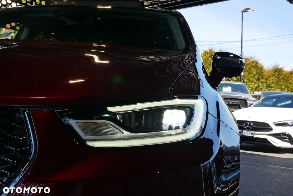 Chrysler Pacifica - 37