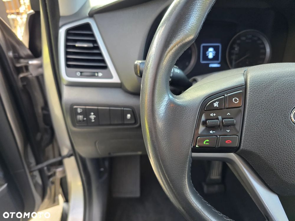 Hyundai Tucson ver-1-7-crdi-bluedrive-classic-2wd-dct - 12