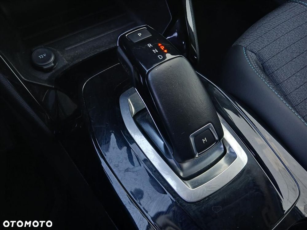 Peugeot 2008 1.5 BlueHDi Allure Pack S&S EAT8 - 17