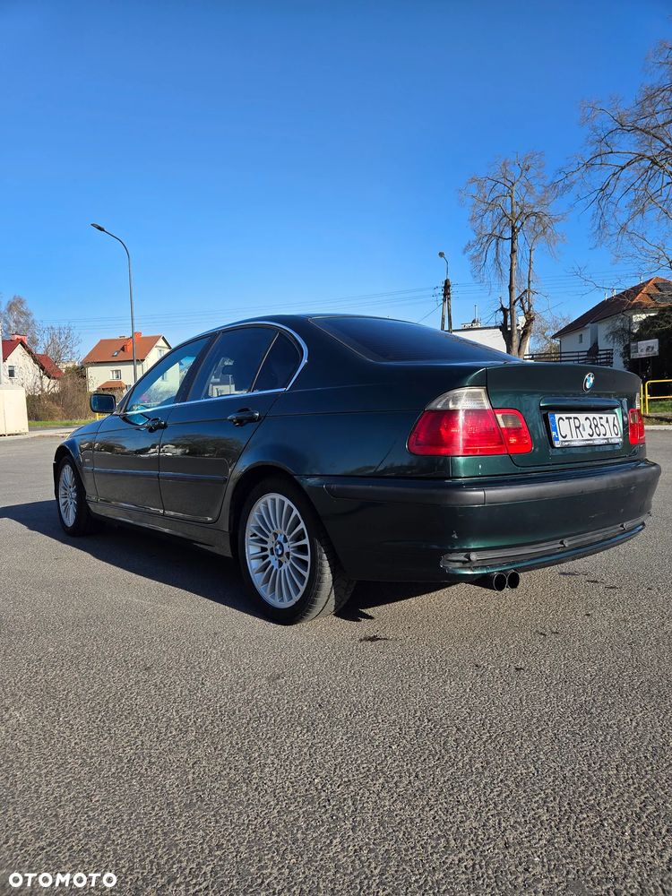 BMW Seria 3 330d - 15