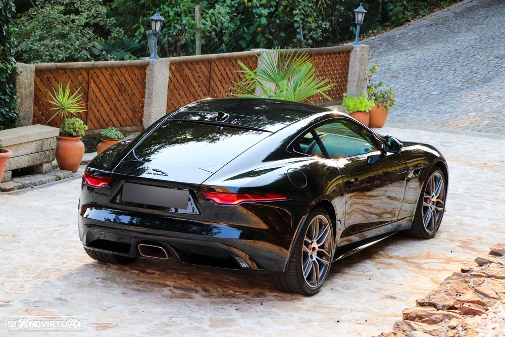 Jaguar F-Type 2.0 i4 R-Dynamic Black - 12