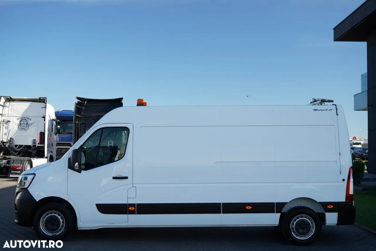 Renault MASTER / BLASZAK / PANEL / MANUAL / CARCASĂ DE REMORCARE / 2022 - 6