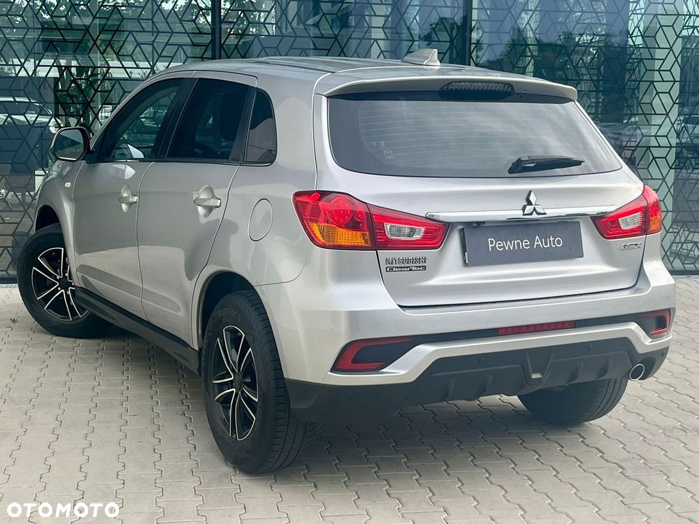 Mitsubishi ASX 1.6 Instyle - 11