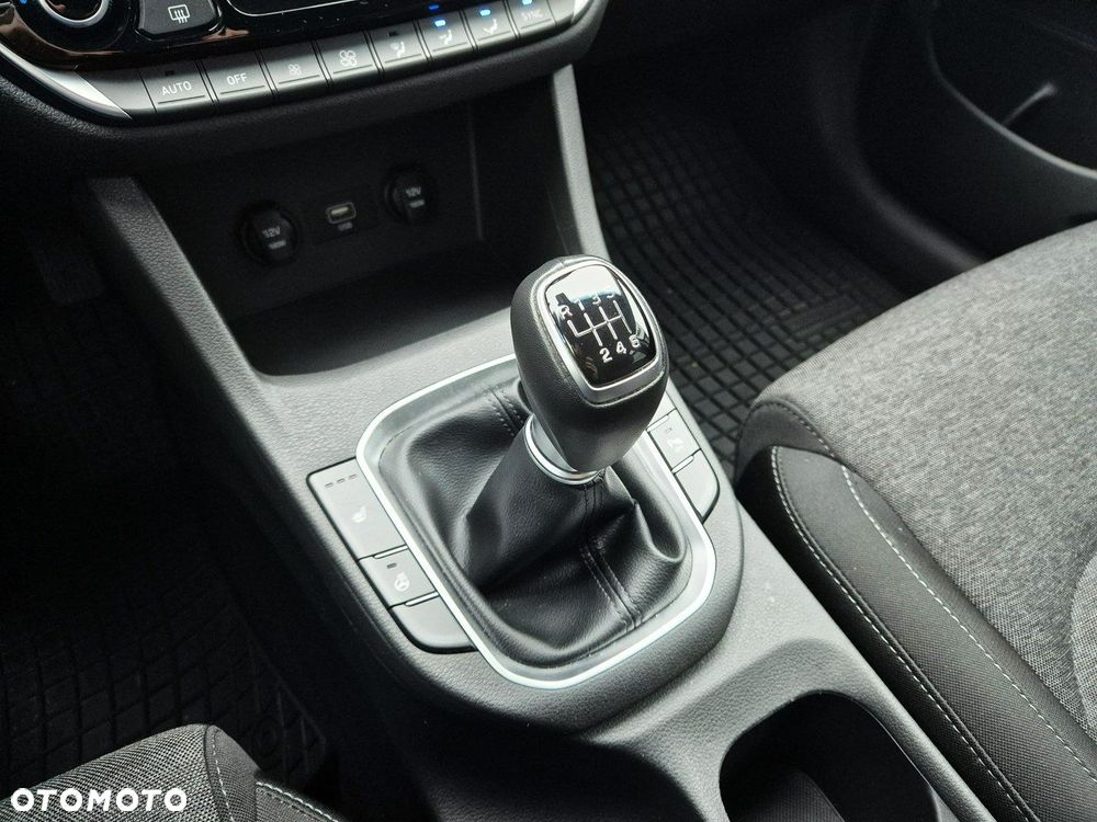 Hyundai i30 1.5 T-GDI 48V Smart - 24