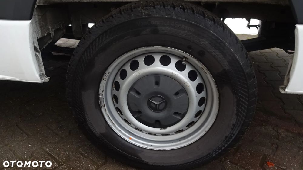 Mercedes-Benz SPRINTER - 14