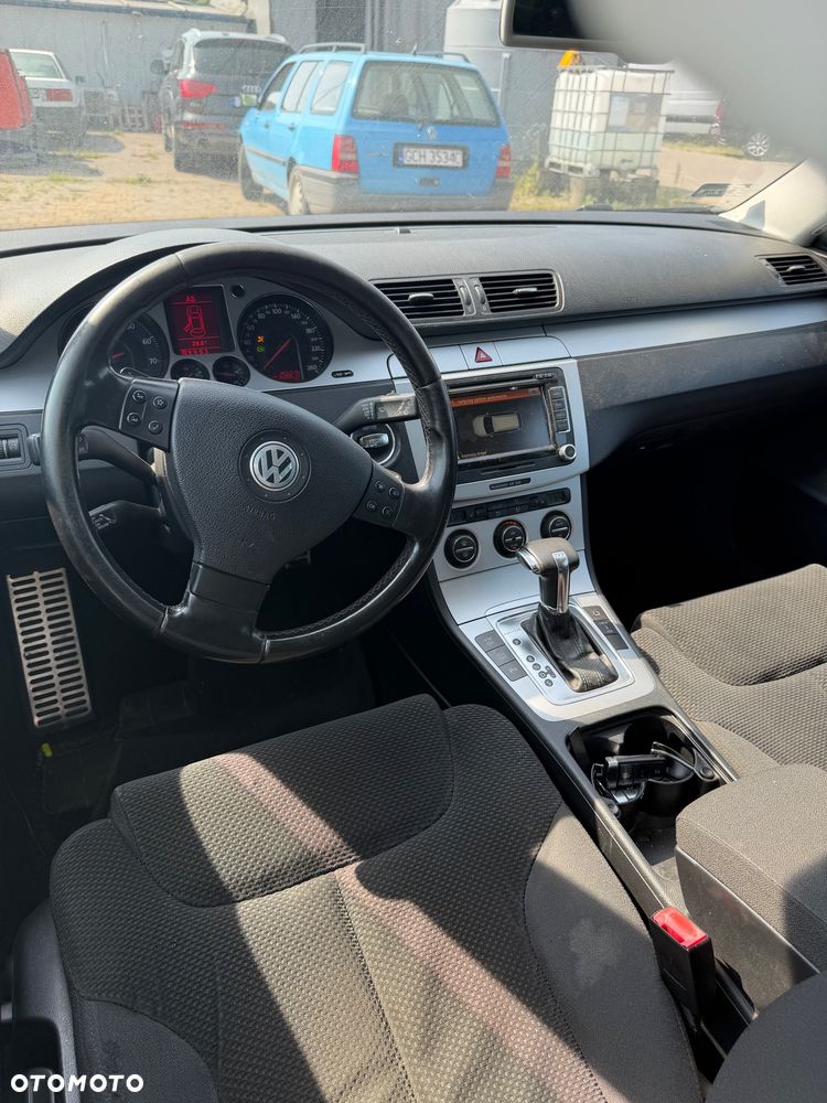 Volkswagen Passat 3.2 V6 FSI 4Motion DSG Comfortline - 8