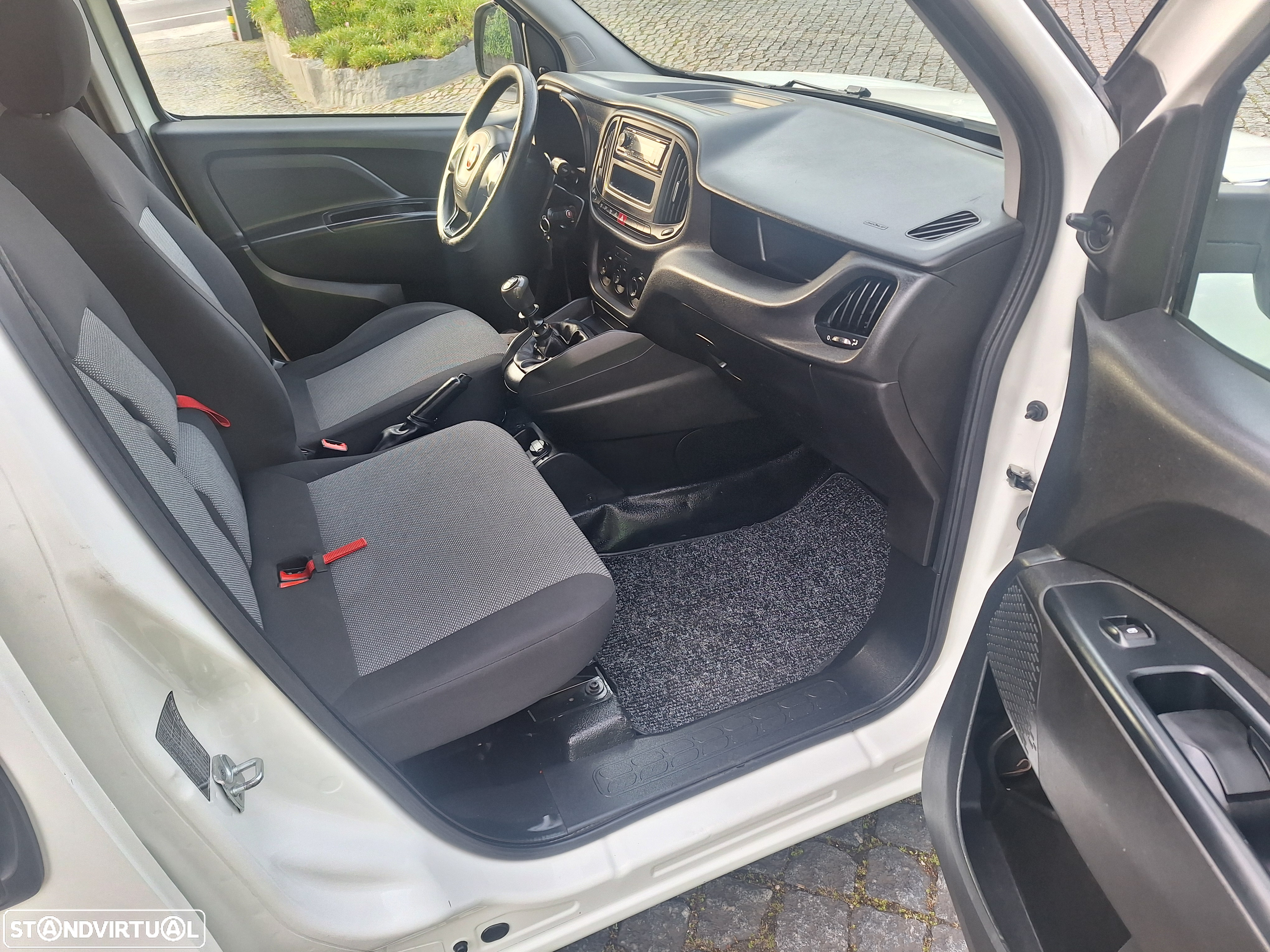 Fiat doblo 1.6 multijet - 11