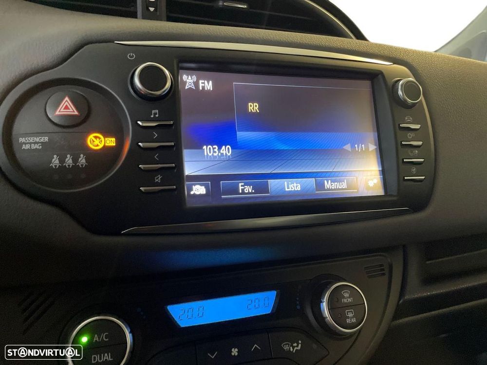 Toyota Yaris - 16