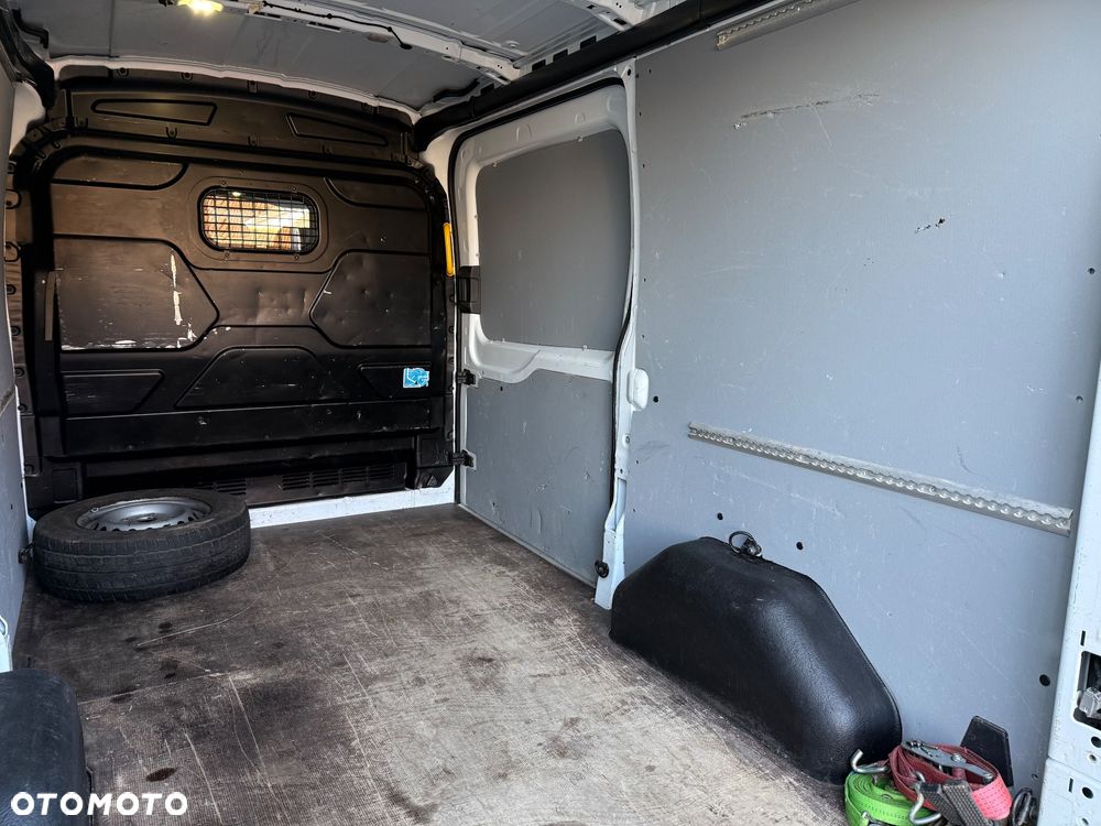 Ford Transit - 21