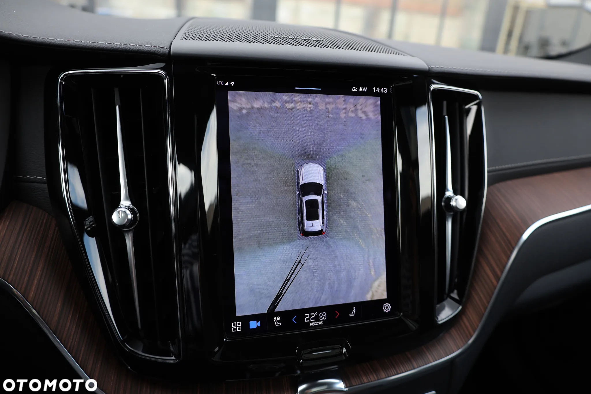 Volvo XC 60 T6 AWD Plug-In Hybrid Inscription - 13