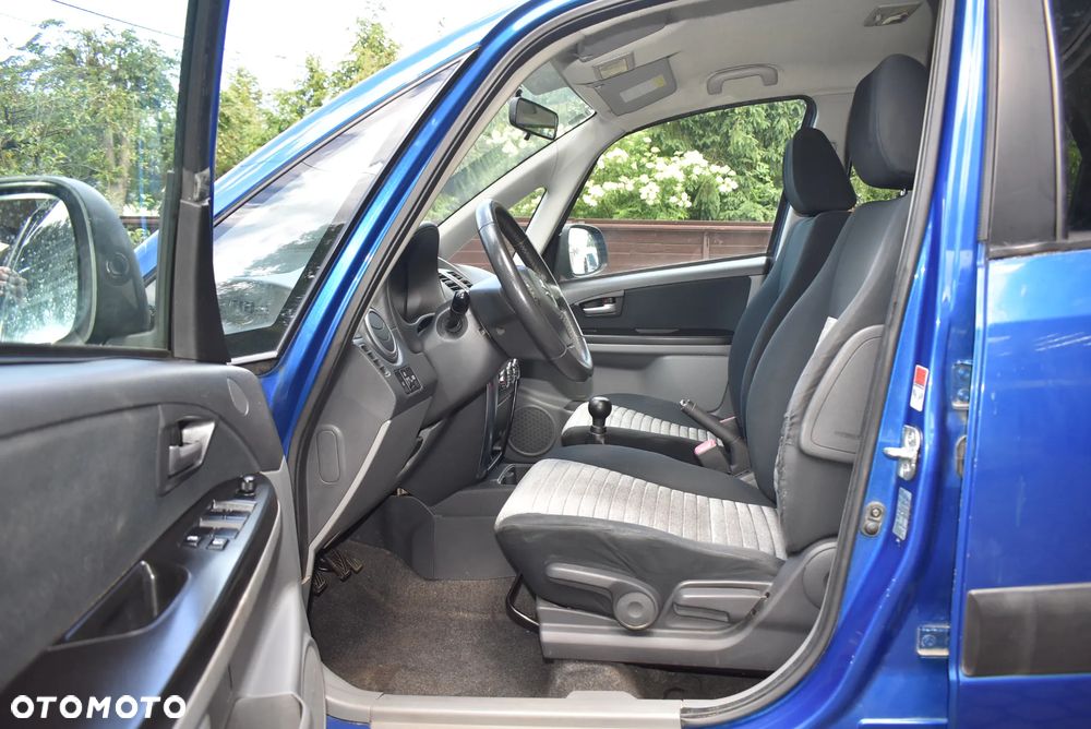Suzuki SX4 1.6 VVT 4x4 Comfort - 13