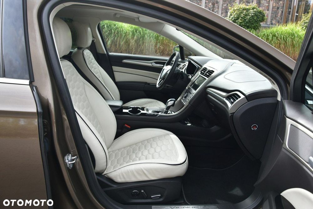 Ford Mondeo Vignale 2.0 TDCi 4WD PowerShift - 13