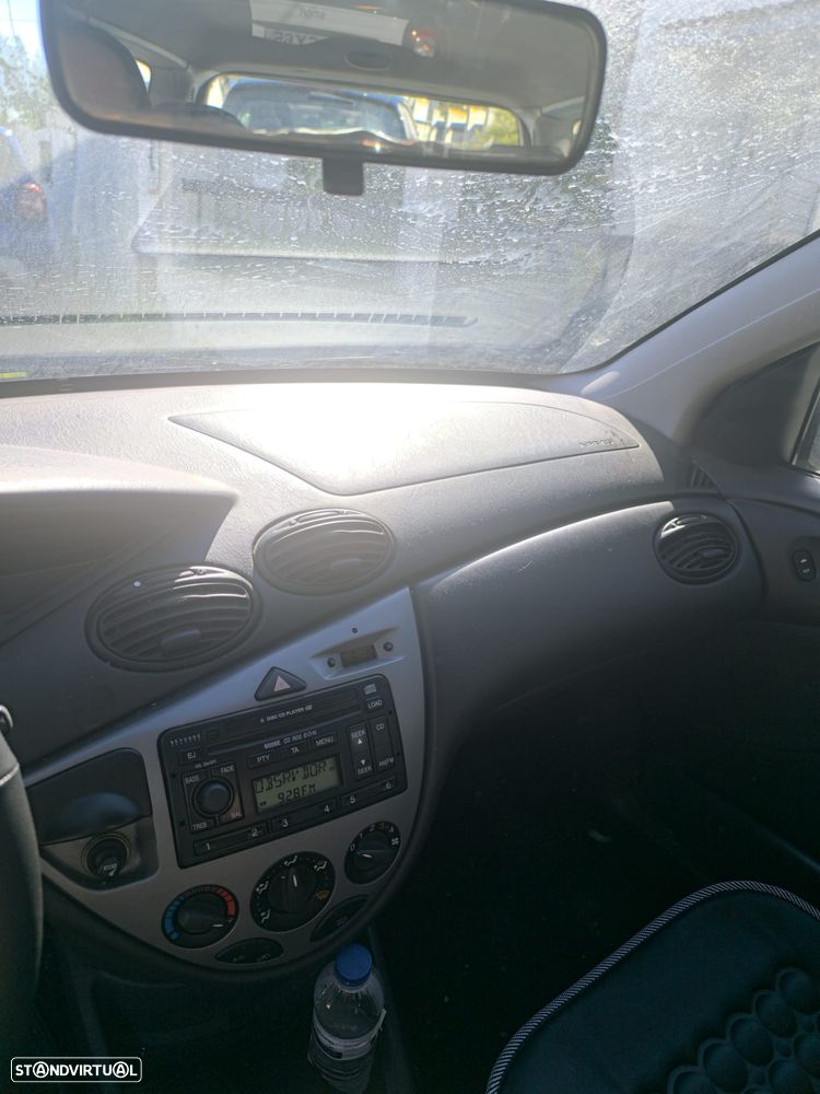 Ford Focus - 10