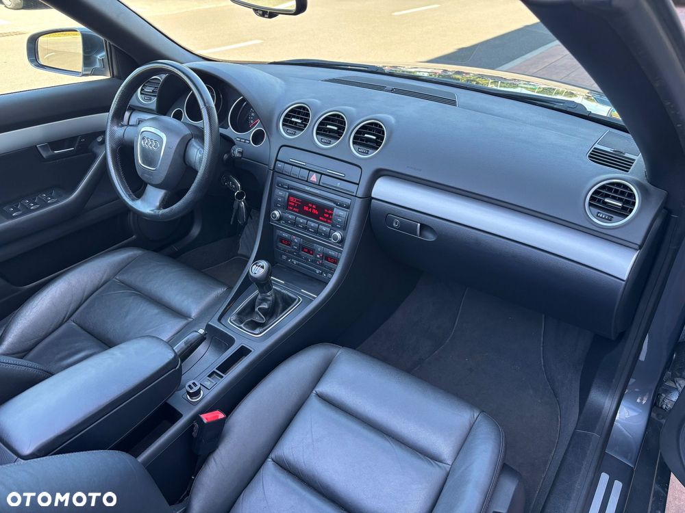 Audi A4 Cabrio 1.8T - 28