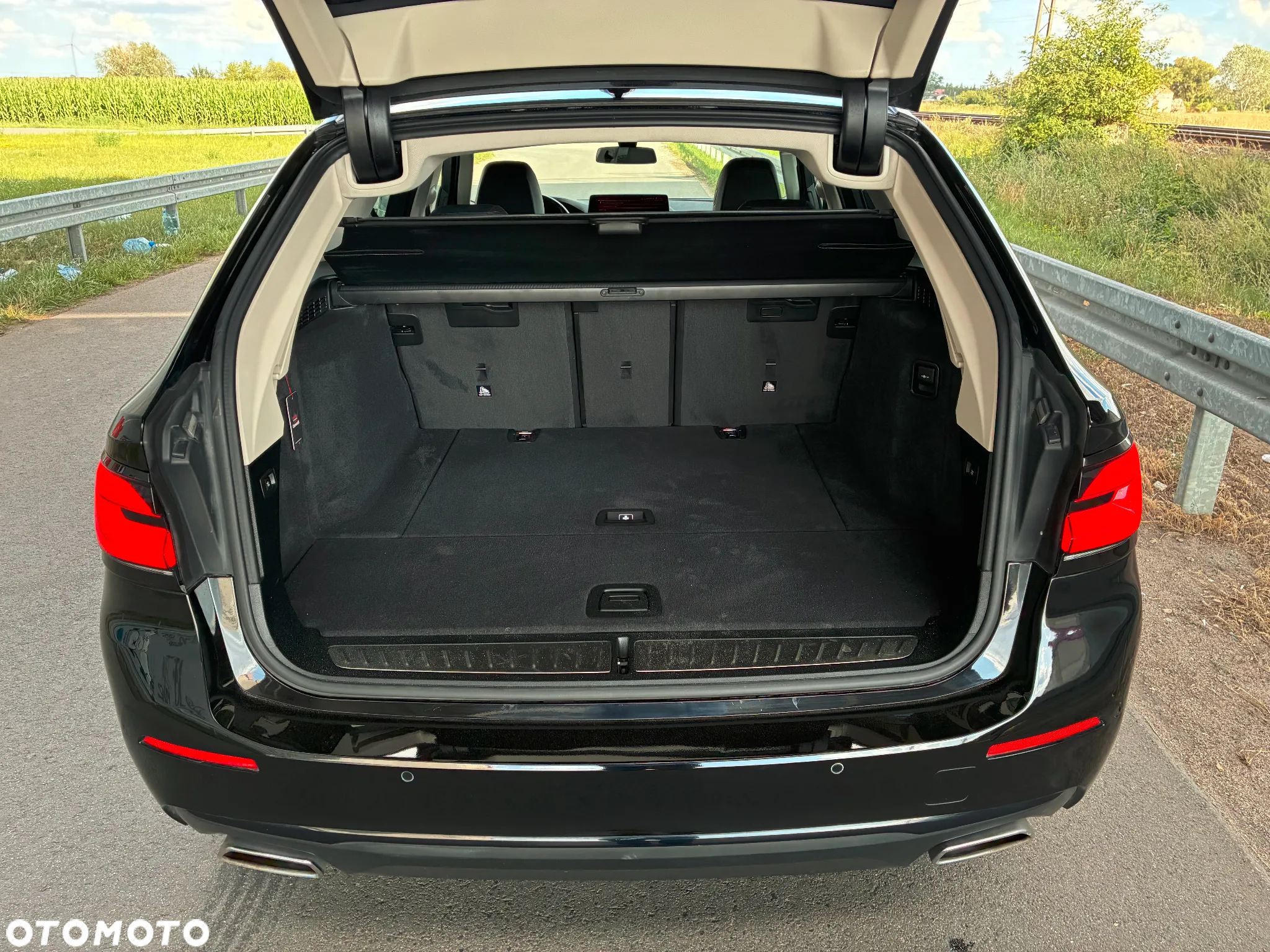 BMW Seria 5 520d - 14