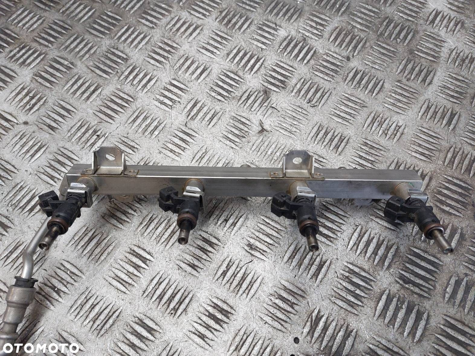 LISTWA WTRYSKOWA WTRYSKIWACZE BMW E90 320SI 2.0 16V 7563512 7555358 - 3