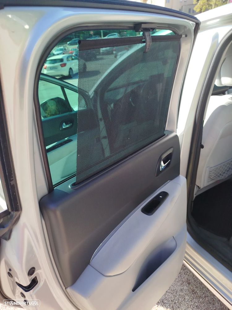 Peugeot 3008 1.6 e-HDi Allure 2-Tronic - 17