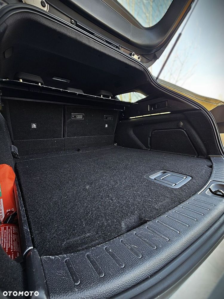 Toyota Corolla 2.0 Hybrid Comfort - 21