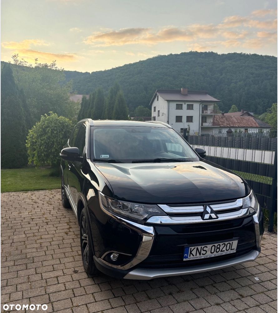 Mitsubishi Outlander - 1