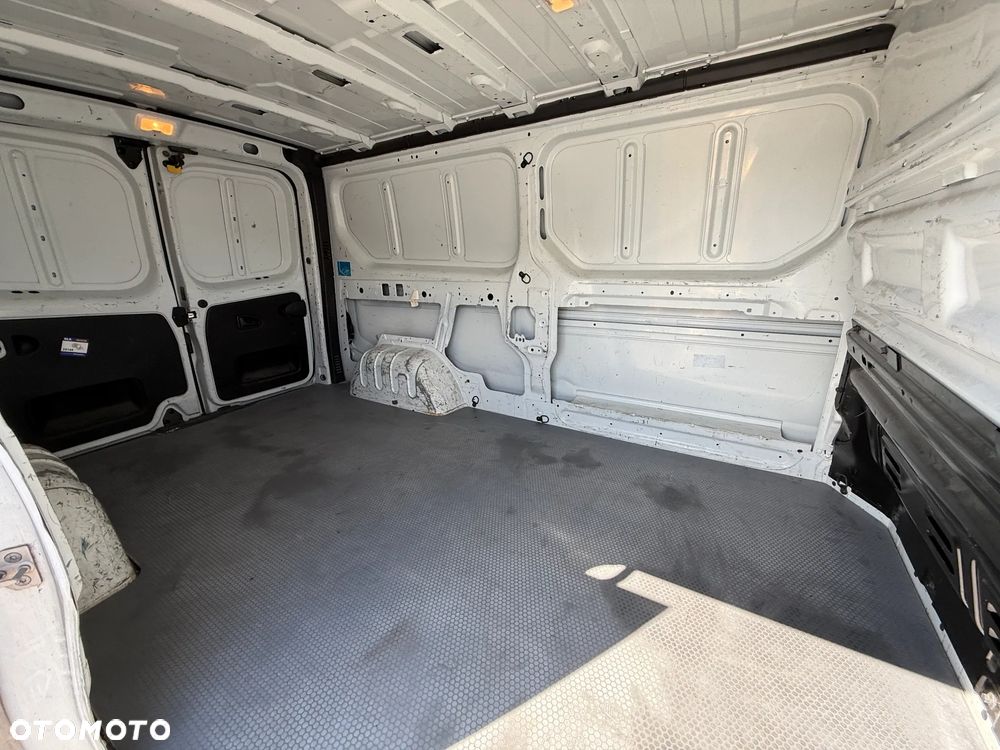 Renault Trafic L2H1 - 15