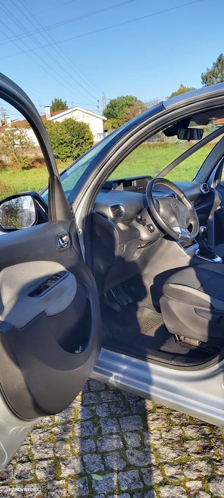 Citroën C3 Picasso 1.6 HDi Confort Airdream - 23