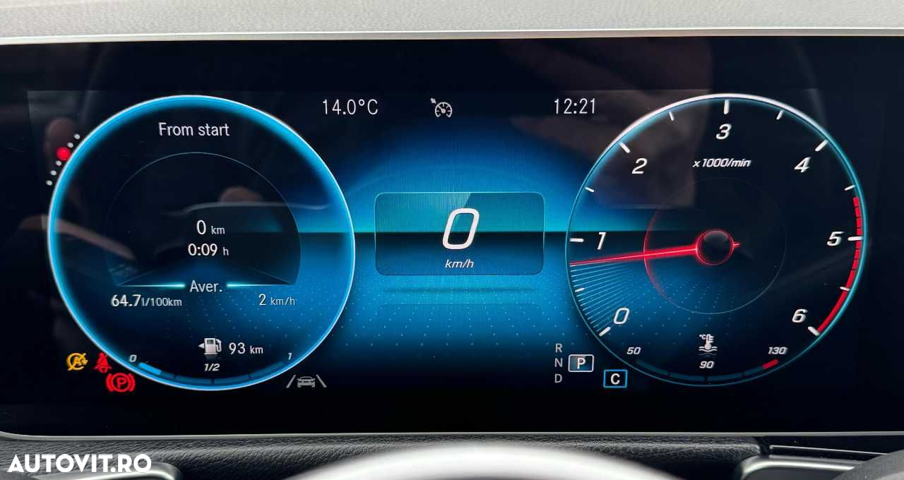 Mercedes-Benz GLB - 32