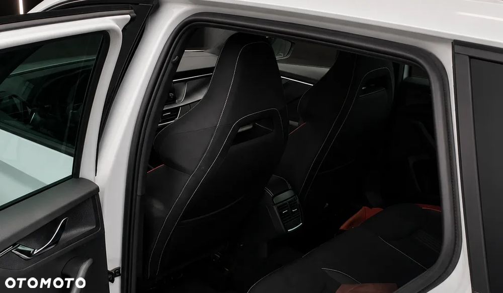 Skoda Kamiq 1.0 TSI Monte Carlo DSG - 9