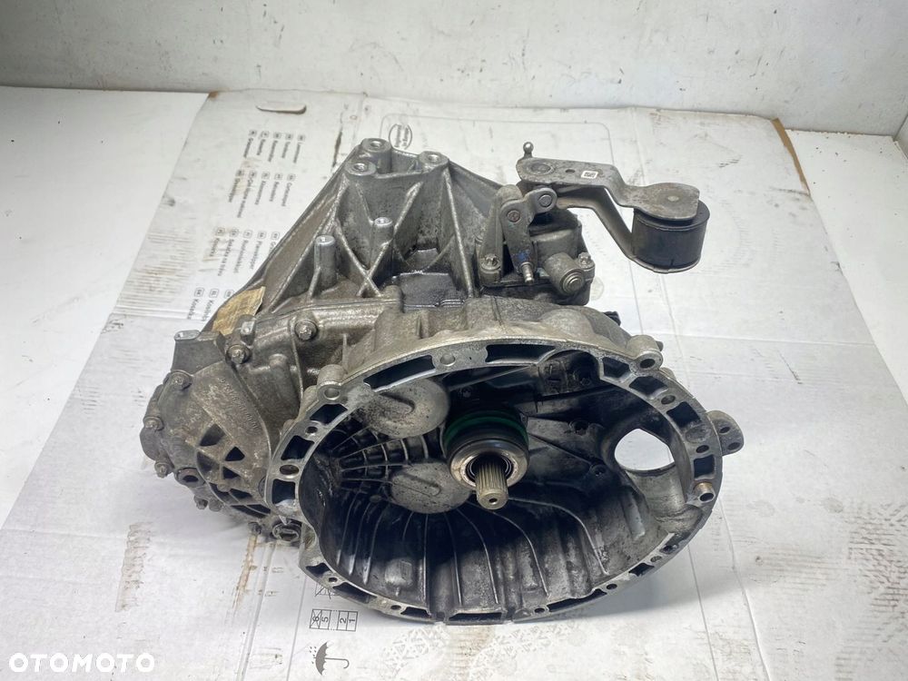 SKRZYNIA BIEGÓW MERCEDES A W176 B246 180CDI A1762610201 - 1