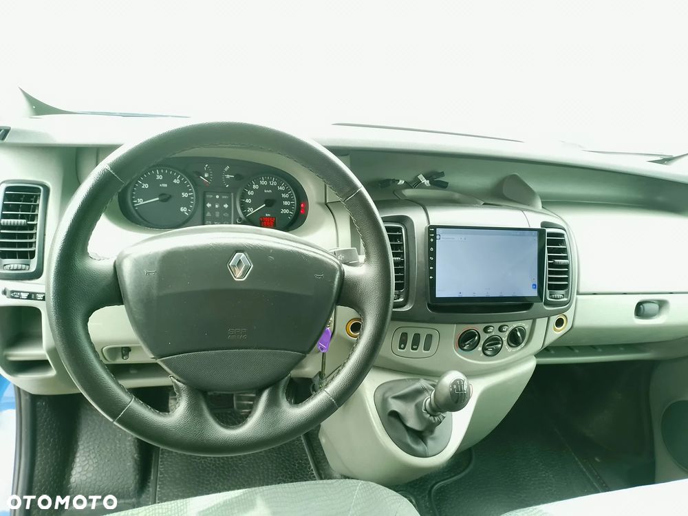 Renault Trafic - 19