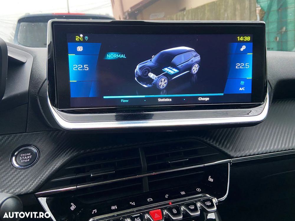 Peugeot 2008 e-2008 Allure Pack - 18