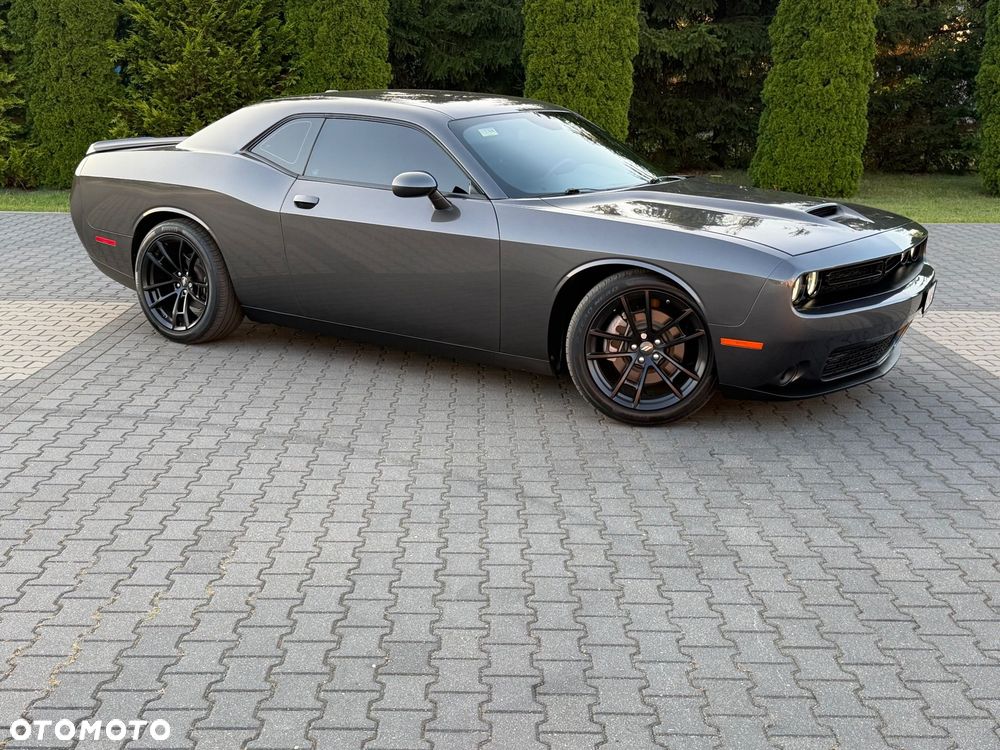 Dodge Challenger - 5