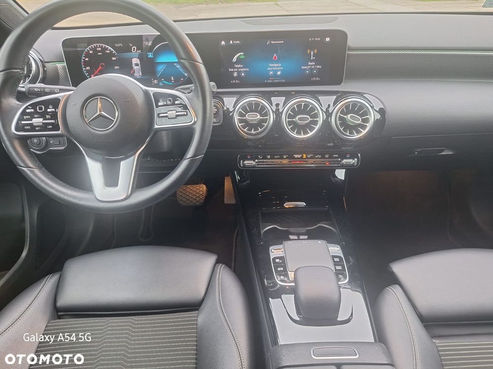 Mercedes-Benz Klasa A 200 AMG Line 7G-DCT - 9