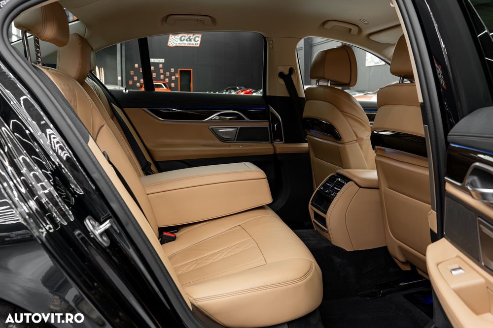 BMW Seria 7 730d xDrive - 17