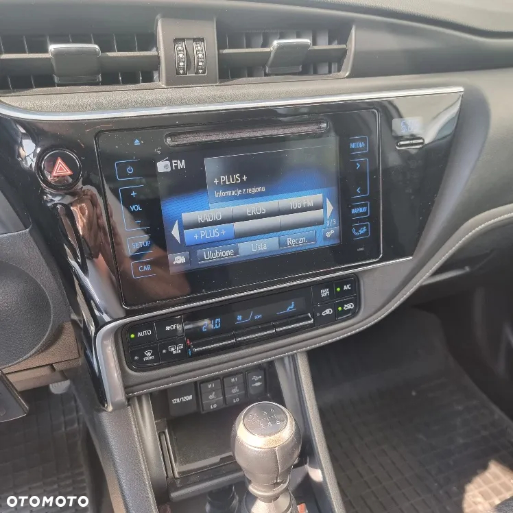 Toyota Auris 1.6 D-4D Dynamic - 17