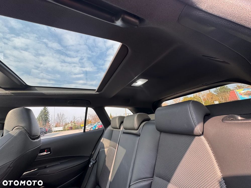 Toyota Corolla 2.0 Hybrid Executive - 25