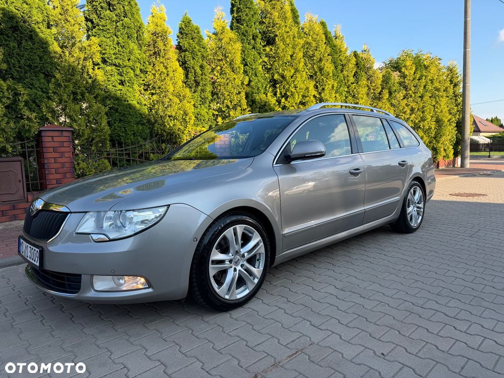 Skoda Superb 2.0 TDI 4x4 Exclusive - 8