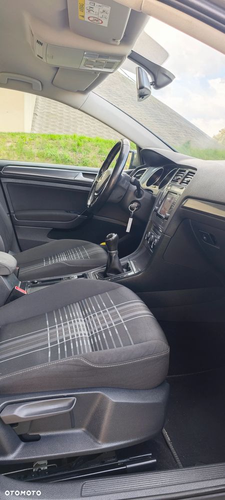 Volkswagen Golf 2.0 BlueTDI Highline - 11