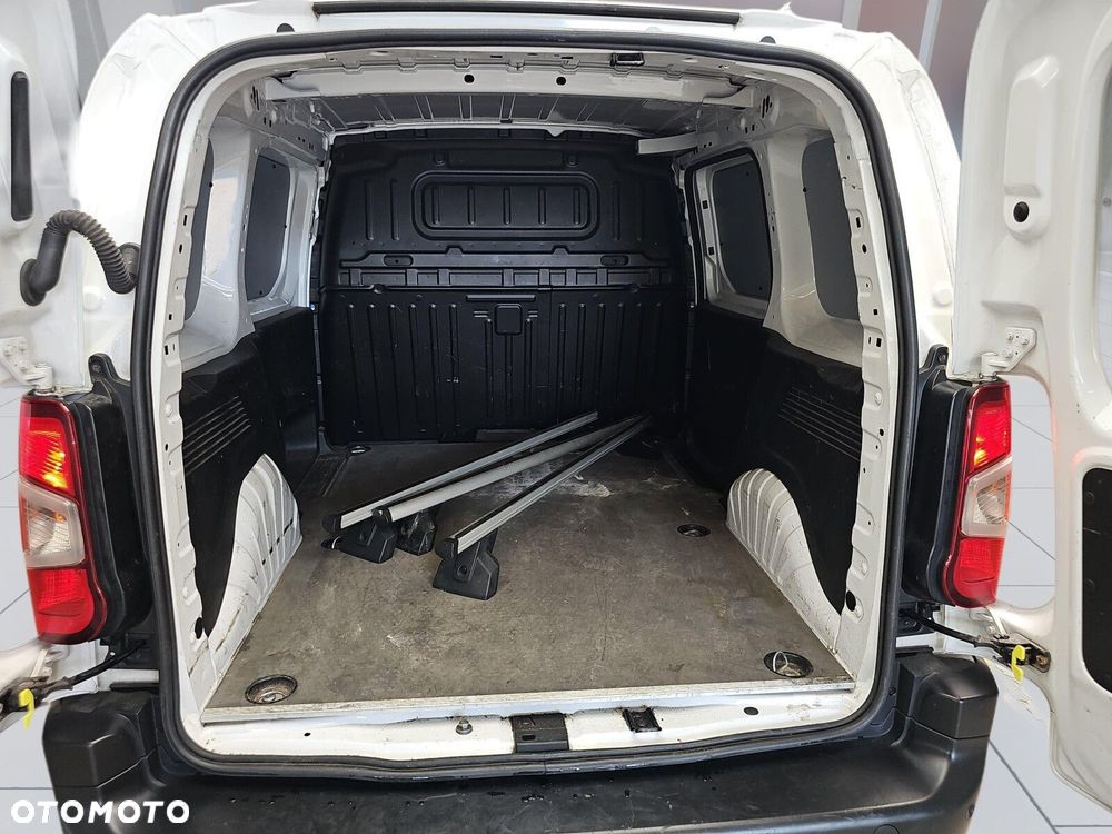 Toyota ProAce 1.2 D-4T 110KM std Furgon Active - 14