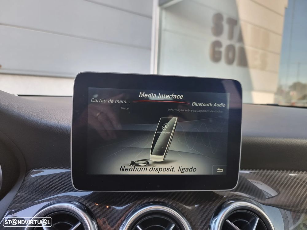 Mercedes-Benz GLA 180 d Urban - 18