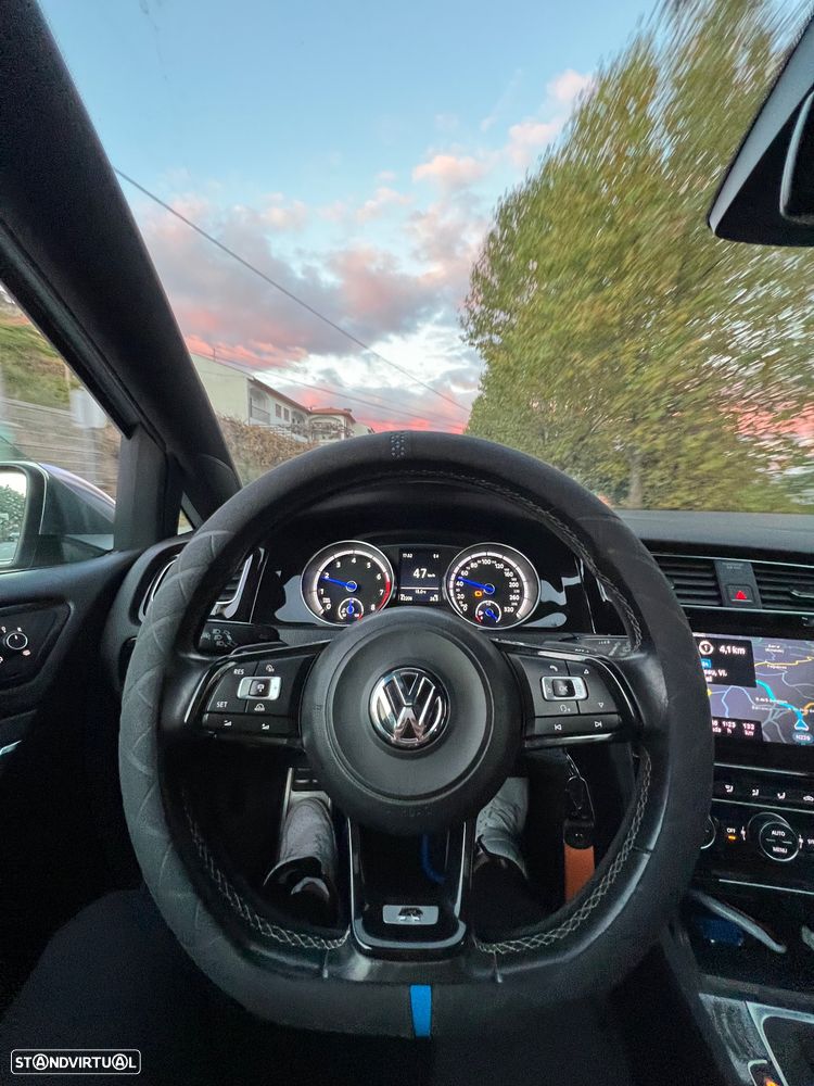 VW Golf R 4Motion BlueMotion DSG - 2