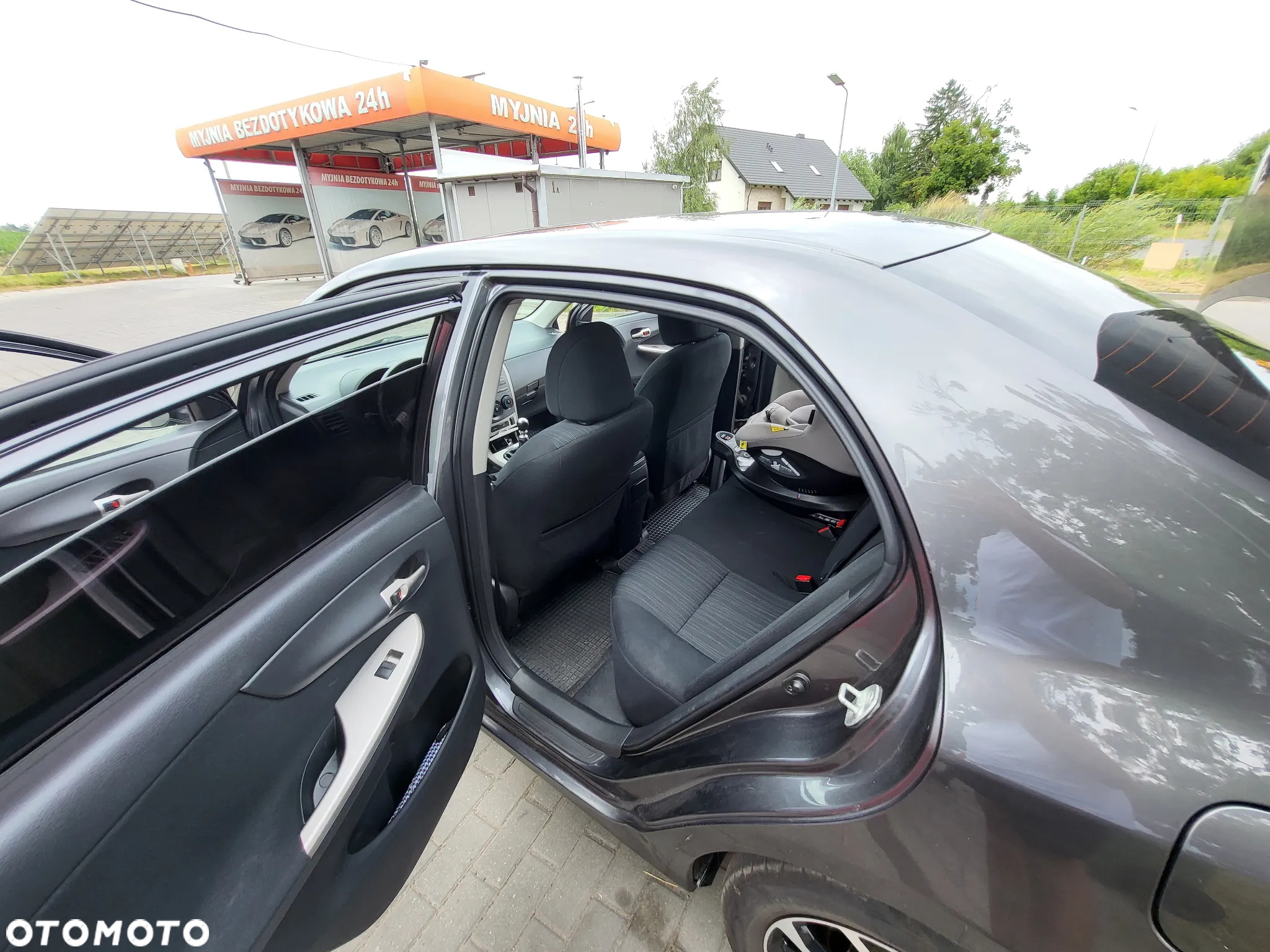 Toyota Corolla - 14