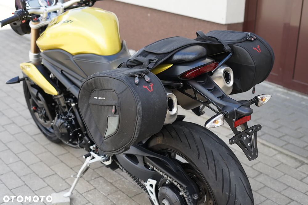 Triumph Speed Triple - 24