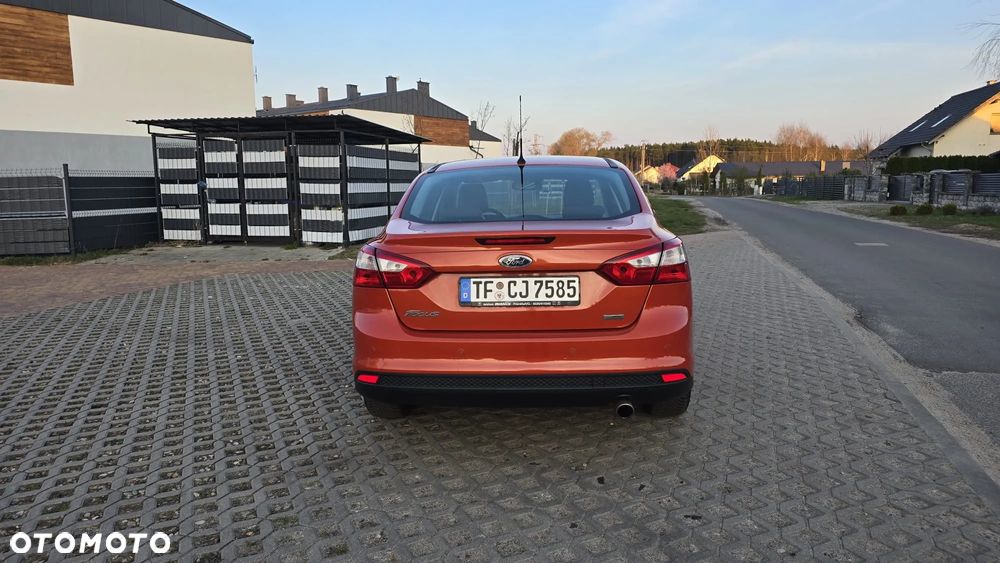 Ford Focus 1.6 EcoBoost Titanium - 6