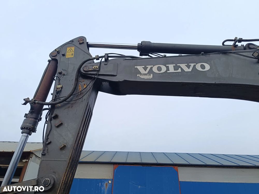 Volvo EC460CL - 9